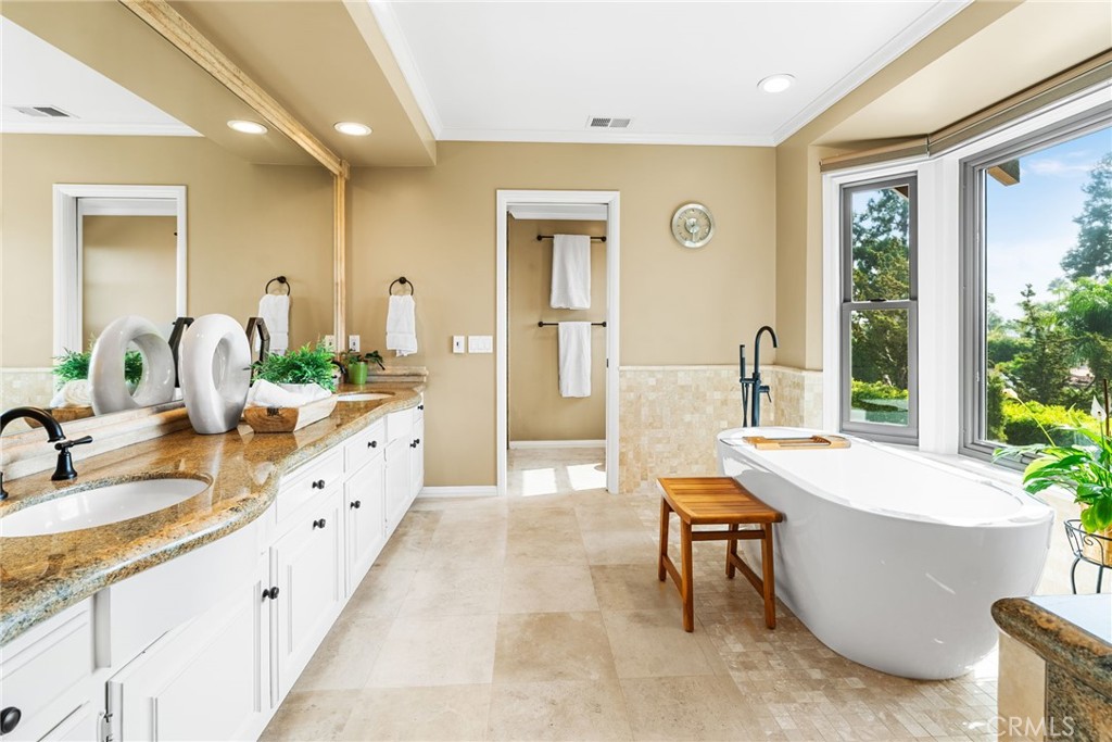 11042 Gold Star Lane