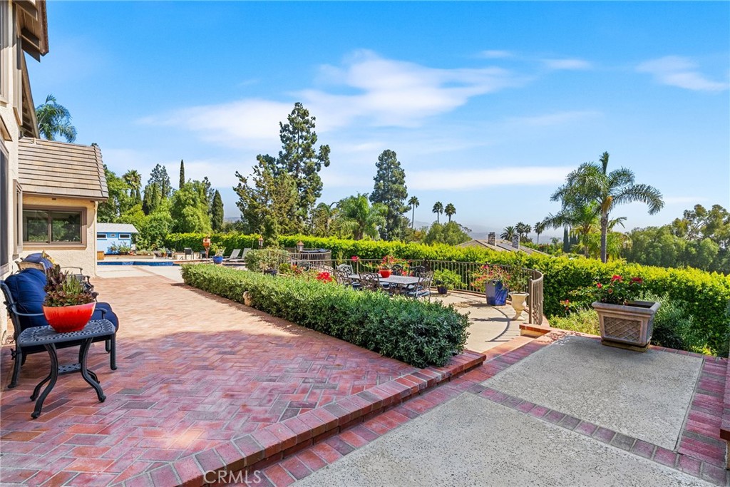 11042 Gold Star Lane