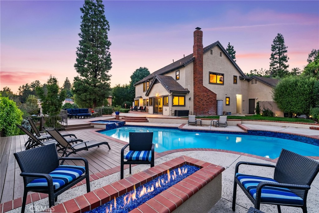 11042 Gold Star Lane