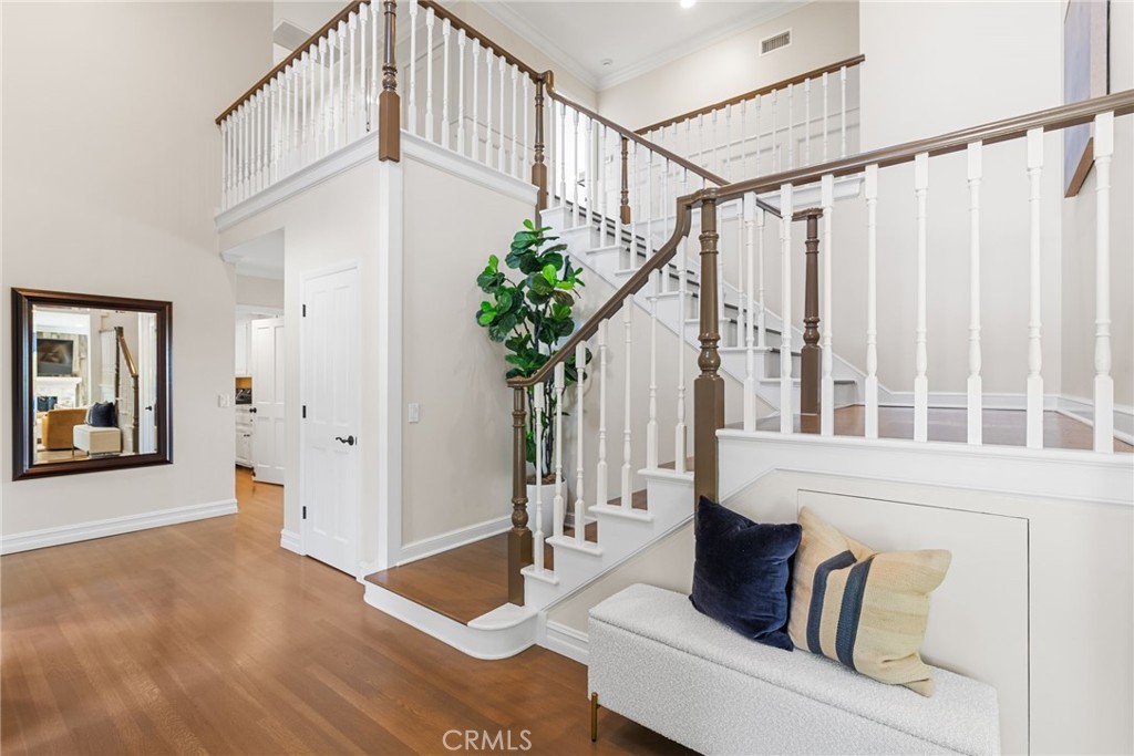 11042 Gold Star Lane