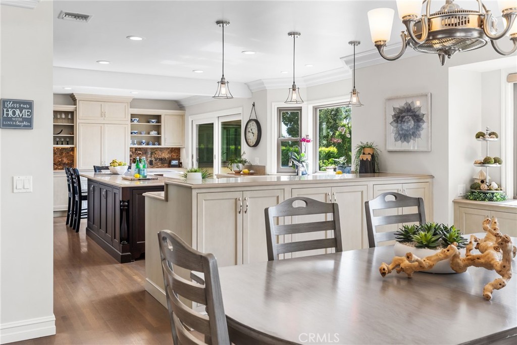 11042 Gold Star Lane