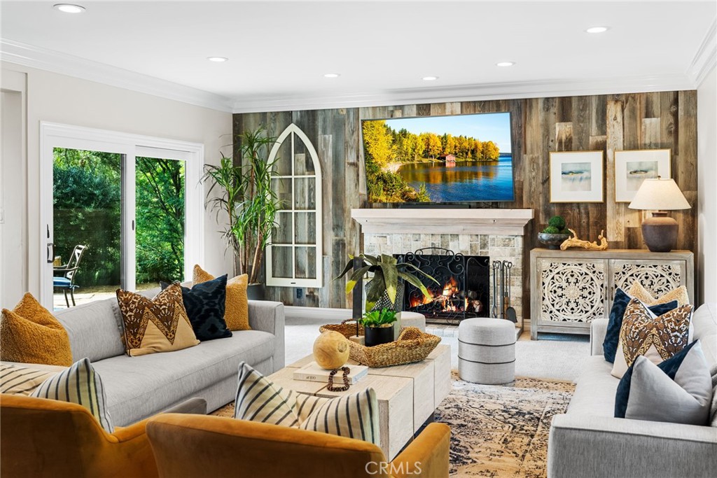 11042 Gold Star Lane