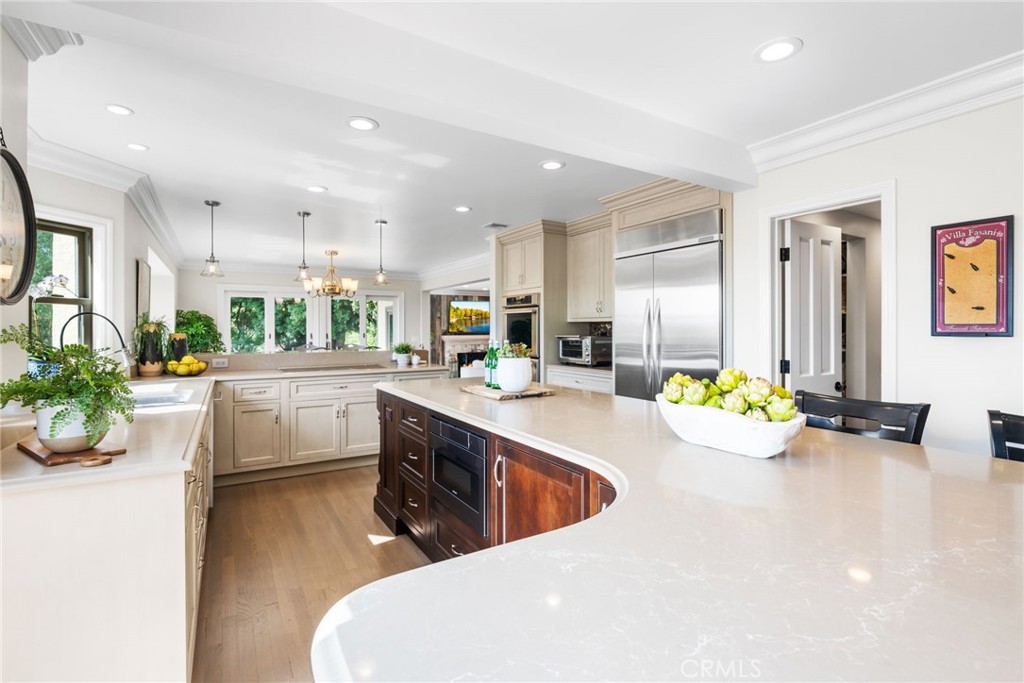 11042 Gold Star Lane