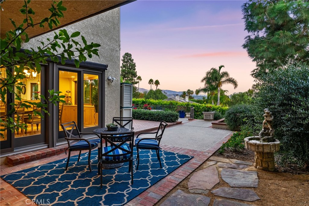 11042 Gold Star Lane