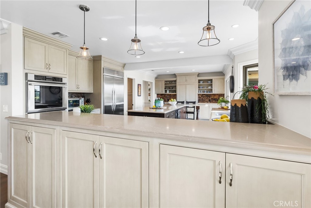 11042 Gold Star Lane