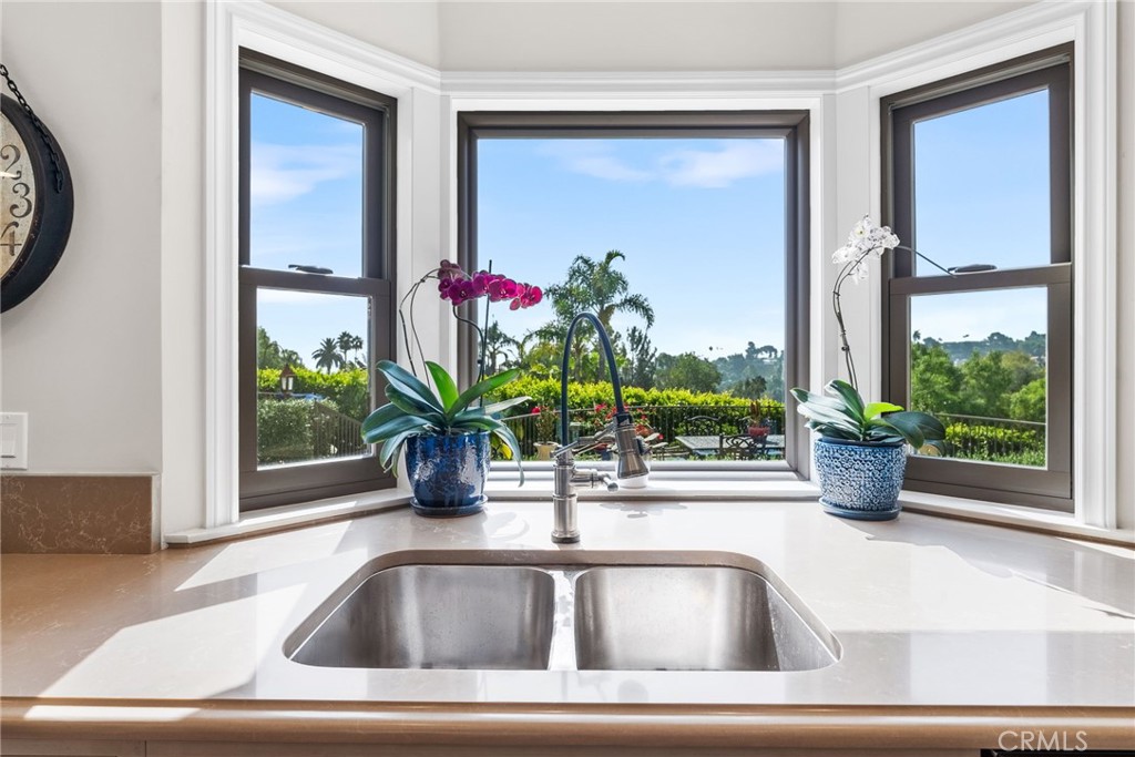 11042 Gold Star Lane