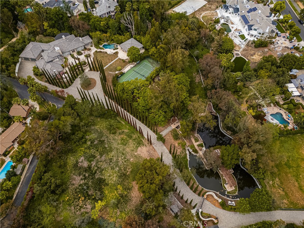 2122 Lower Lake Drive