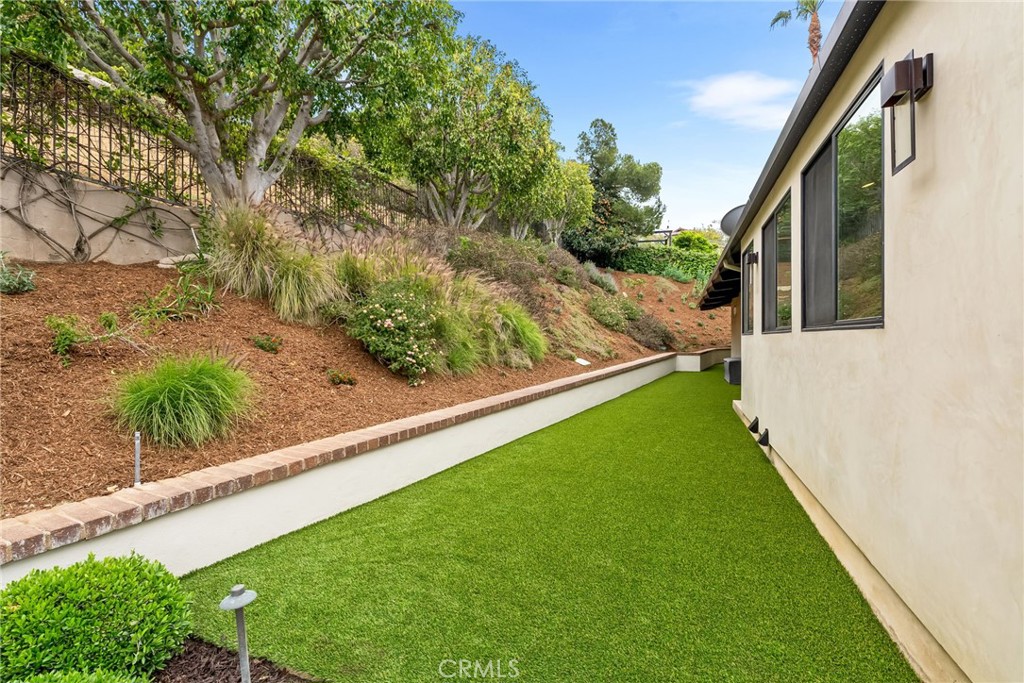 1651 La Loma Drive