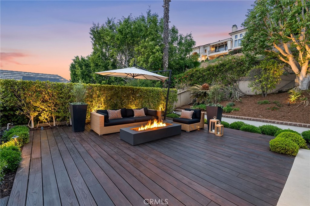 1651 La Loma Drive