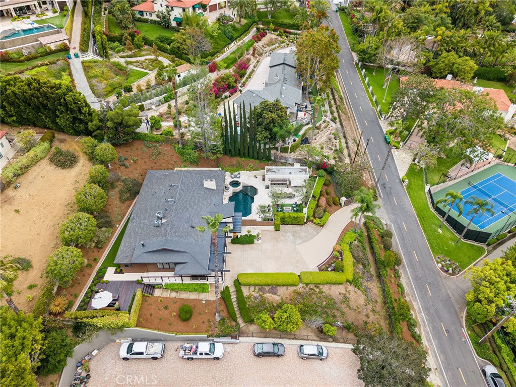 1651 La Loma Drive