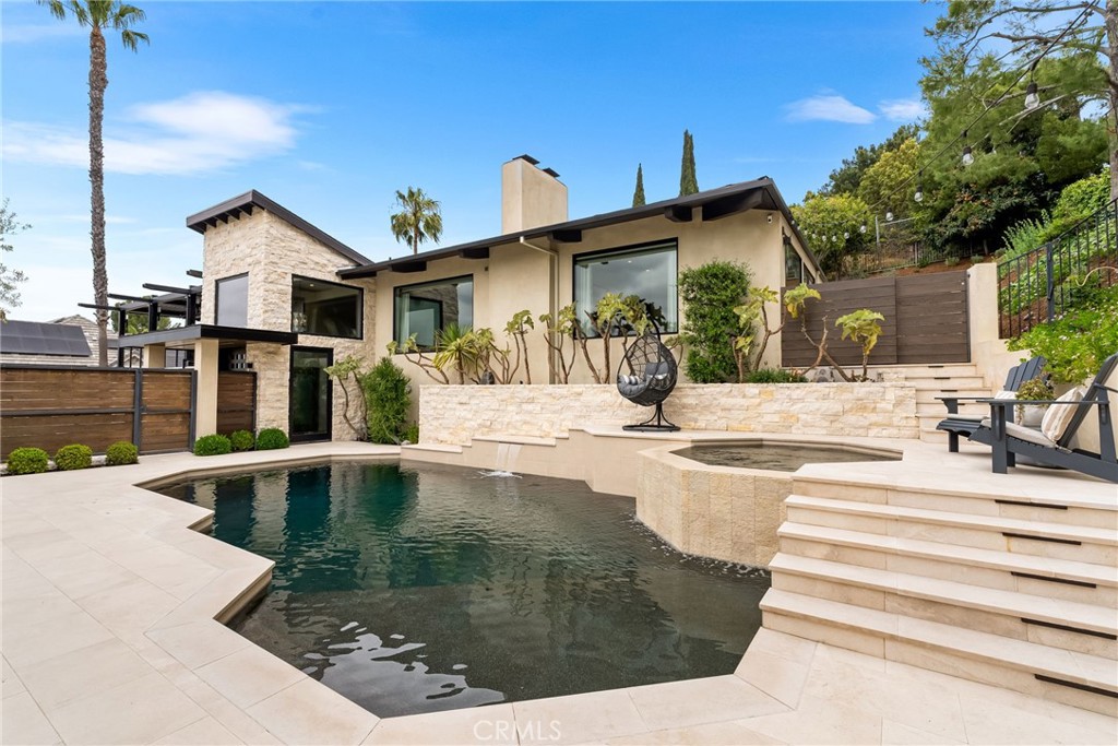 1651 La Loma Drive
