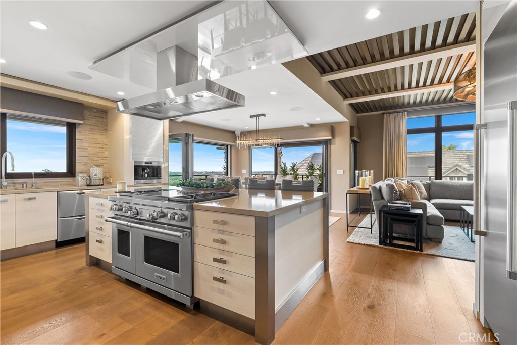1651 La Loma Drive