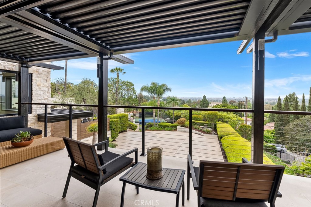 1651 La Loma Drive