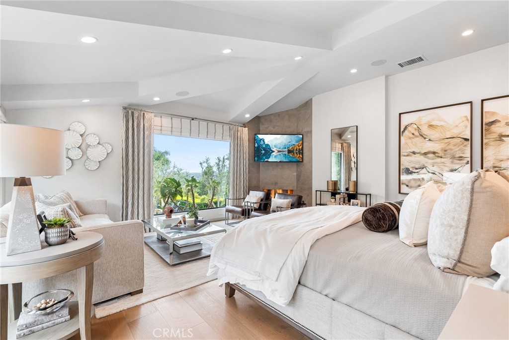 1651 La Loma Drive