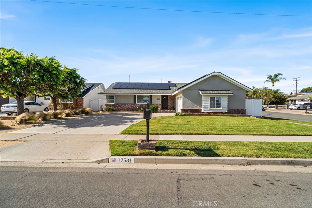 17581 Brent Lane