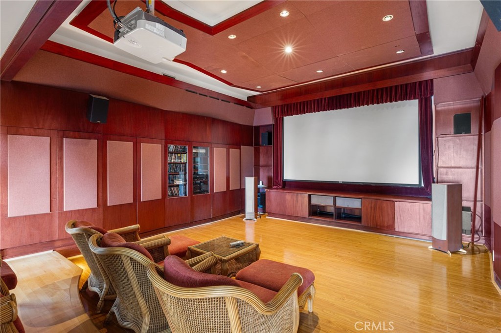10219 Sunrise Lane