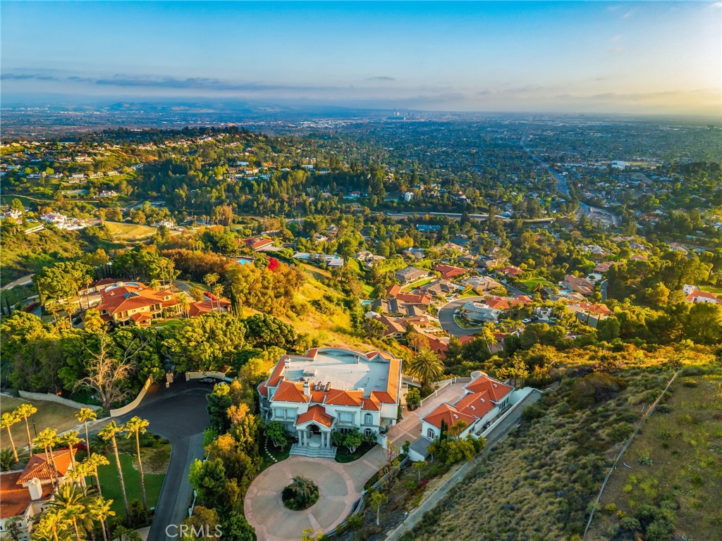 10219 Sunrise Lane