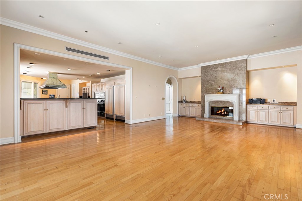 10219 Sunrise Lane