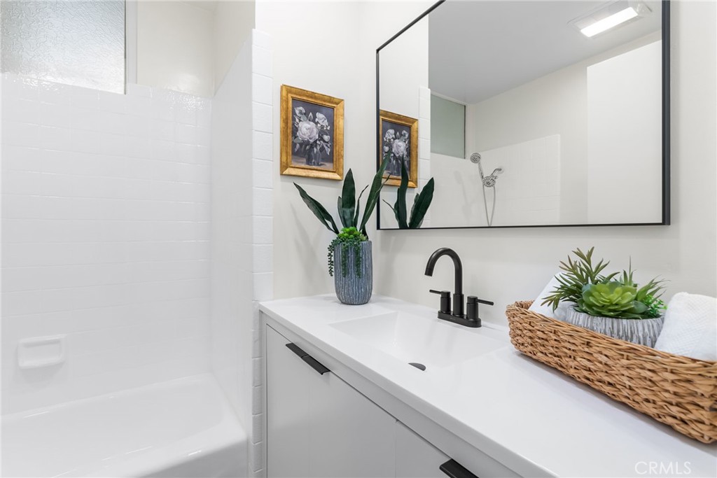 13332 Diamond Head Drive