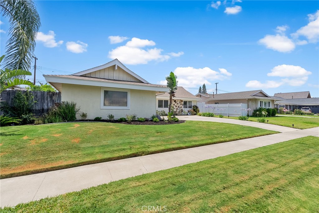 13332 Diamond Head Drive