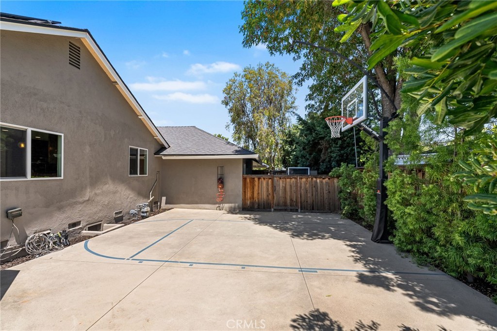 11212 Brunswick Way