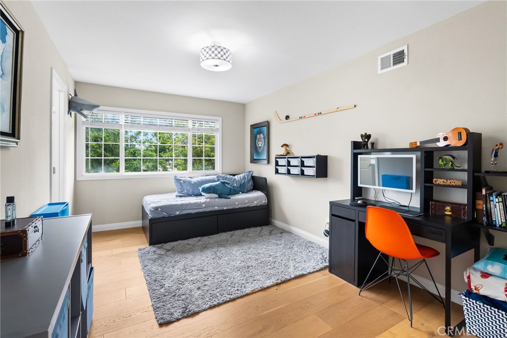 1161 Ravencrest Road