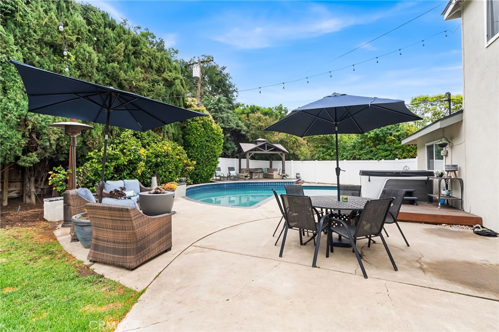 1161 Ravencrest Road