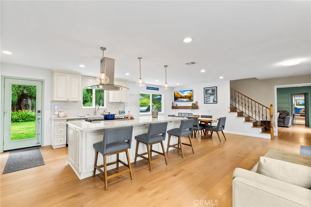 1161 Ravencrest Road