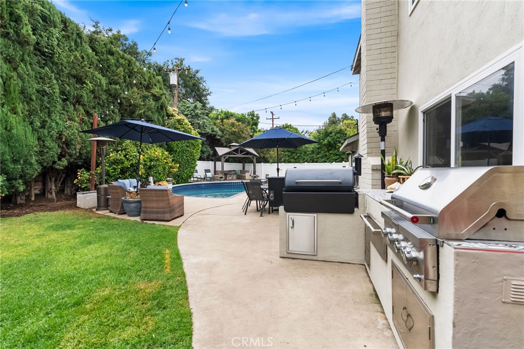 1161 Ravencrest Road