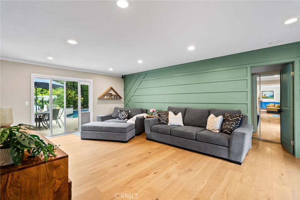 1161 Ravencrest Road