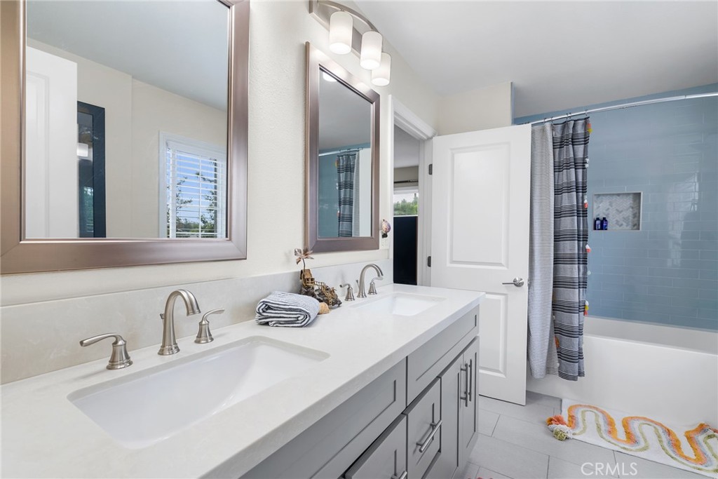 1161 Ravencrest Road