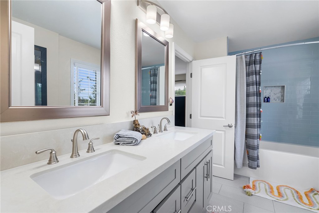 1161 Ravencrest Road