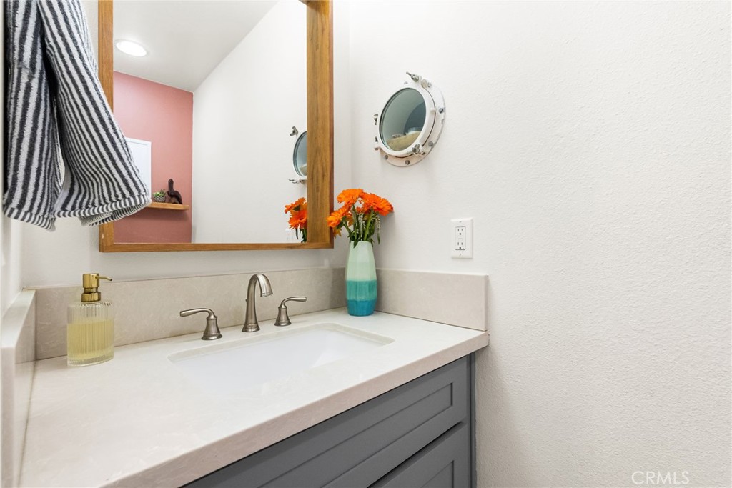 1161 Ravencrest Road