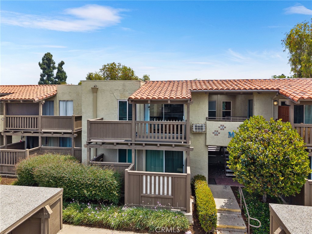 1345 Cabrillo Park Drive M14