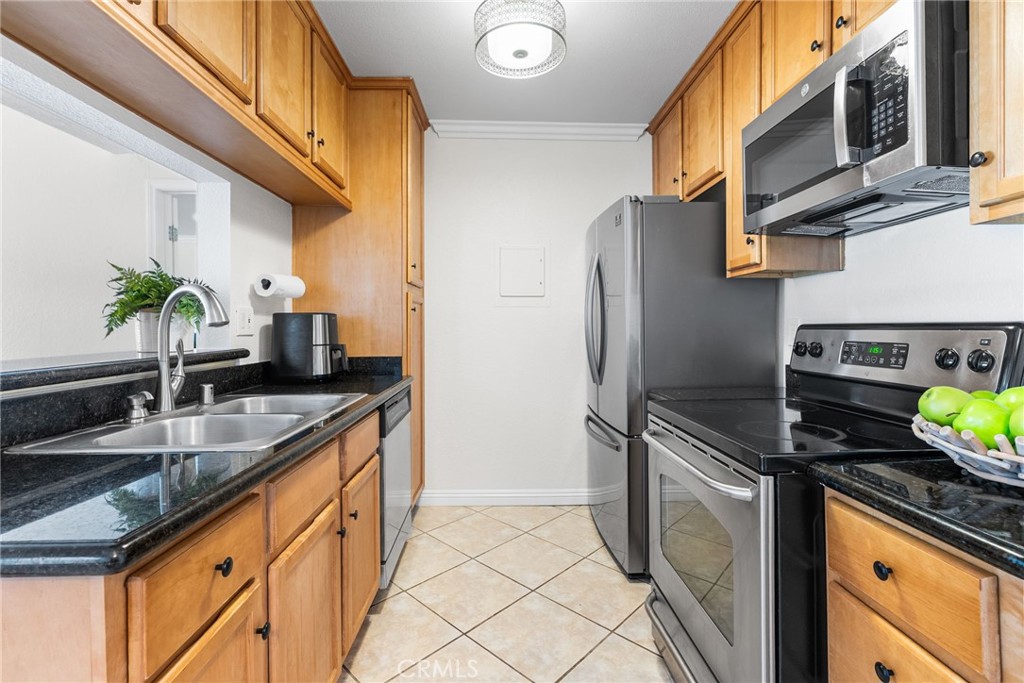 1345 Cabrillo Park Drive M14