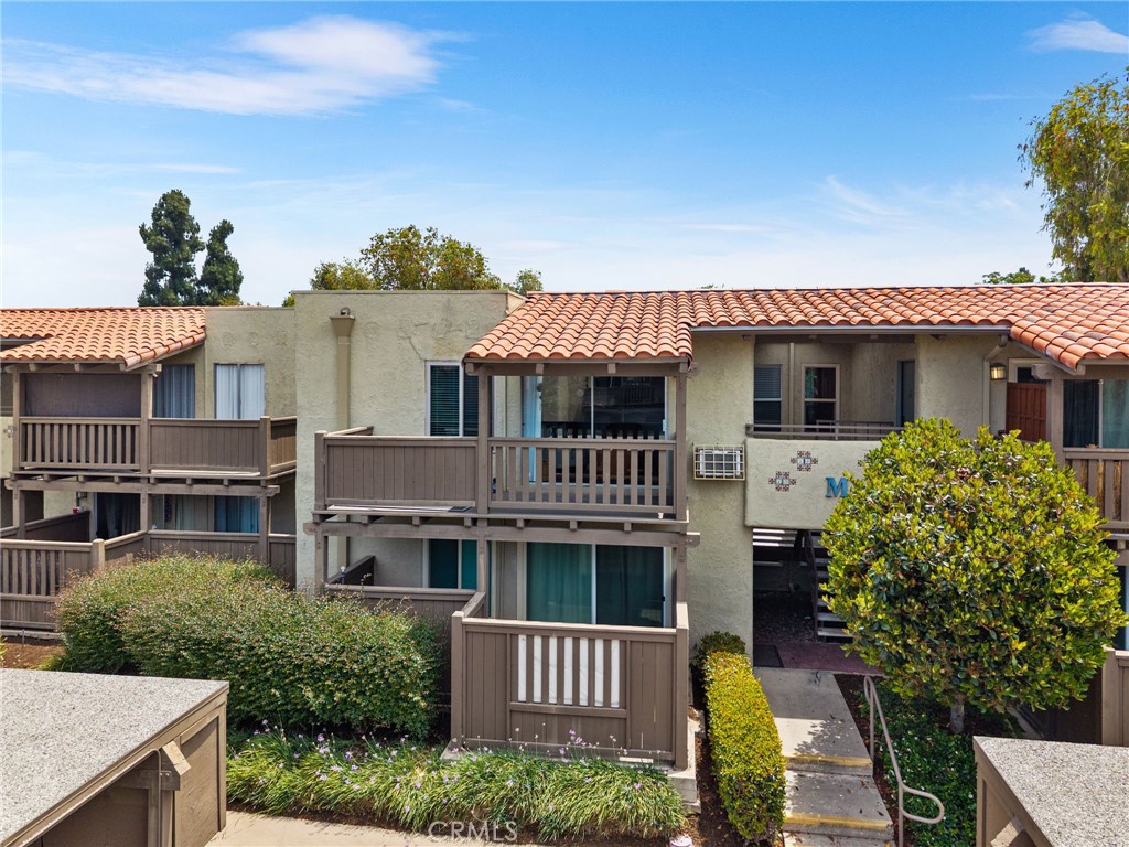 1345 Cabrillo Park Drive M14