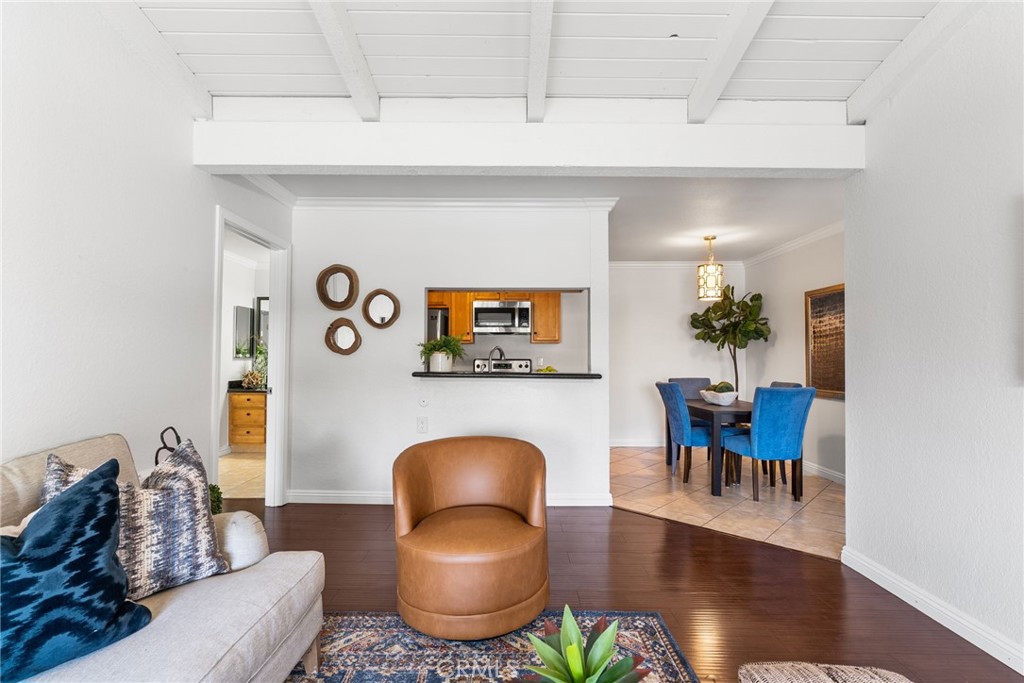 1345 Cabrillo Park Drive M14