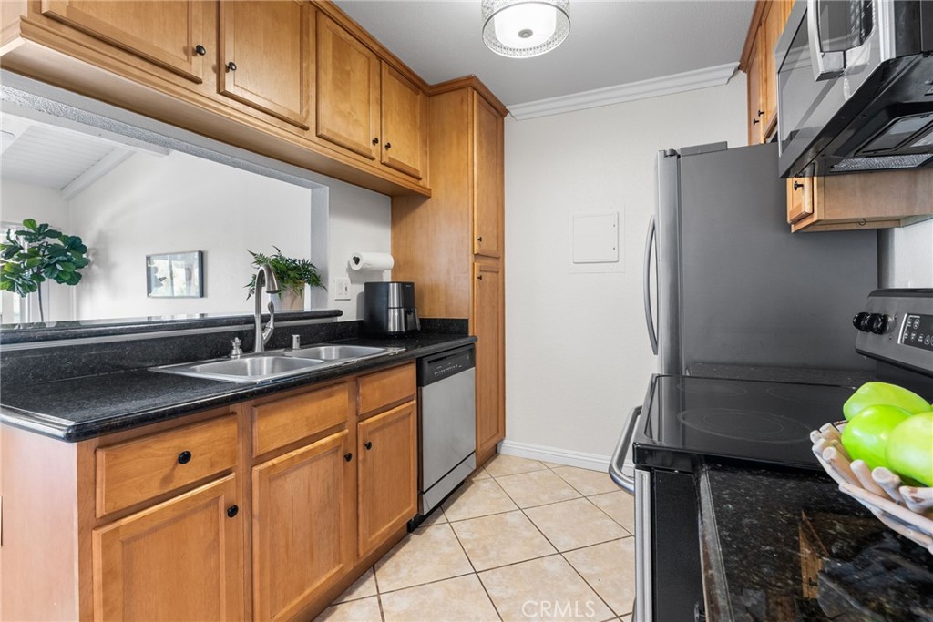 1345 Cabrillo Park Drive M14