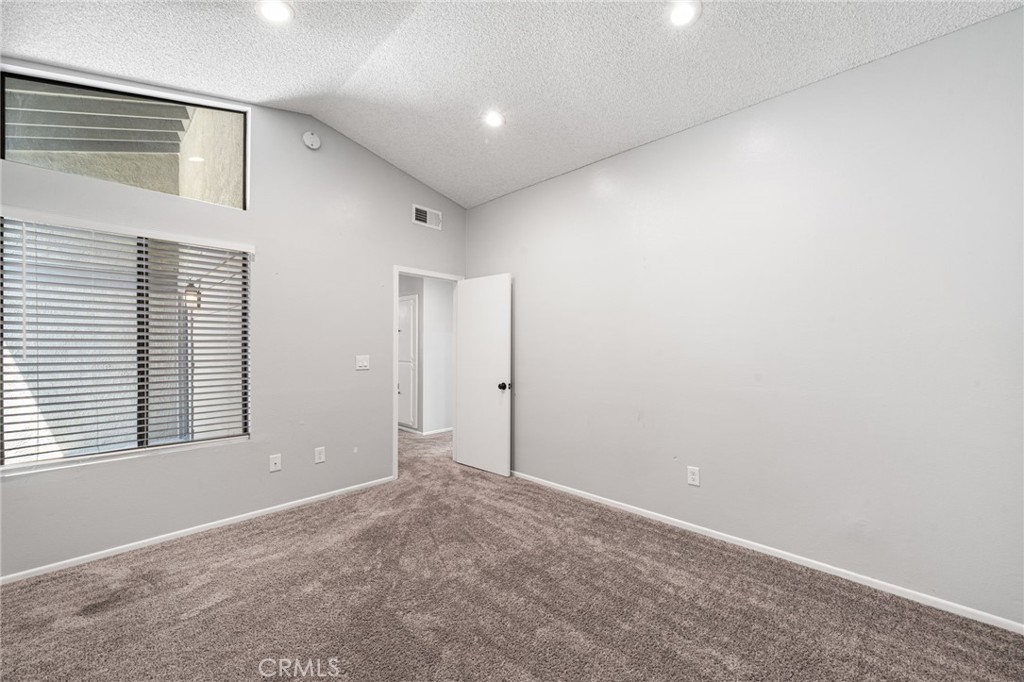 211 E Ponderosa Lane 10