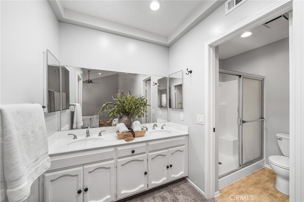 211 E Ponderosa Lane 10