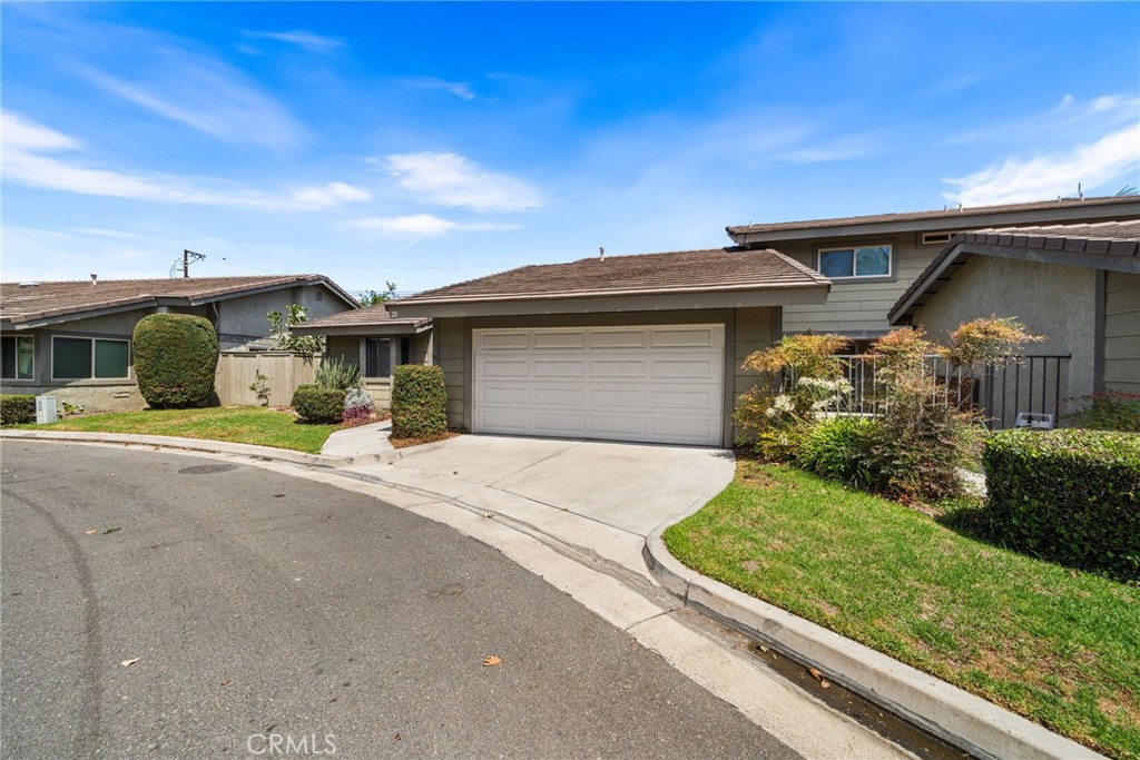 211 E Ponderosa Lane 10