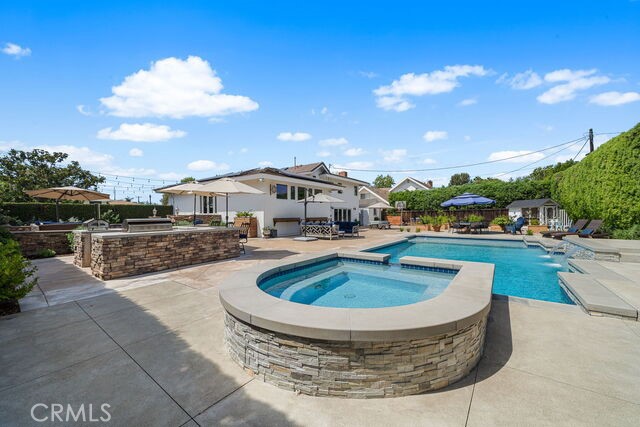1301 Landfair Circle