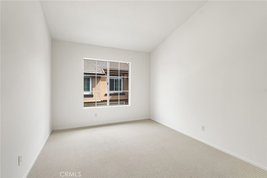 8123 E Oak Ridge Circle