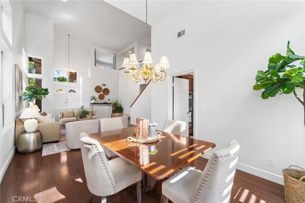 859 S Parkglen Place