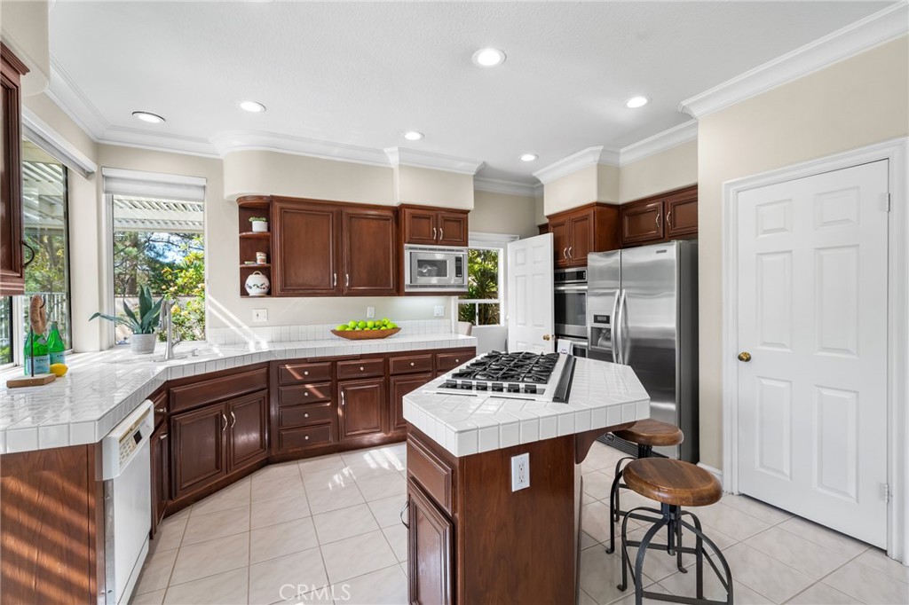 859 S Parkglen Place