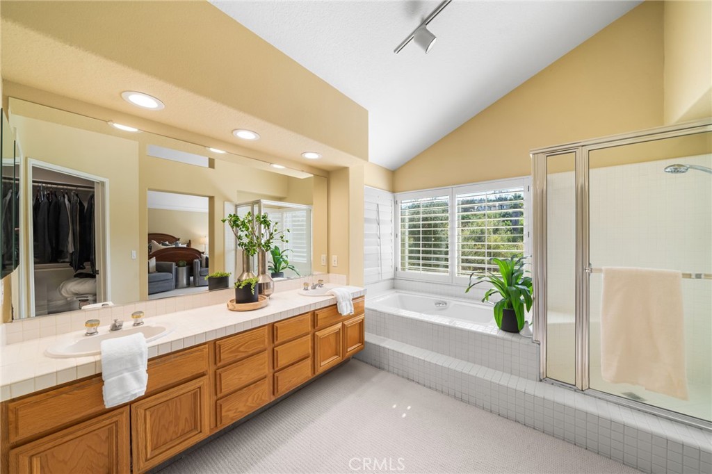 859 S Parkglen Place