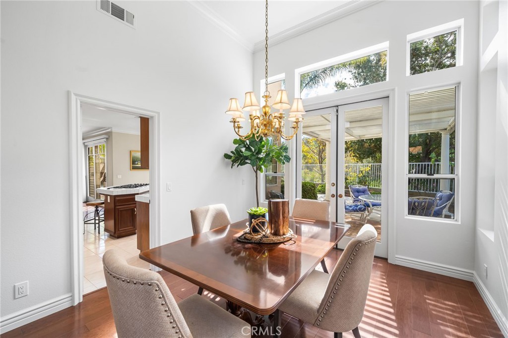 859 S Parkglen Place