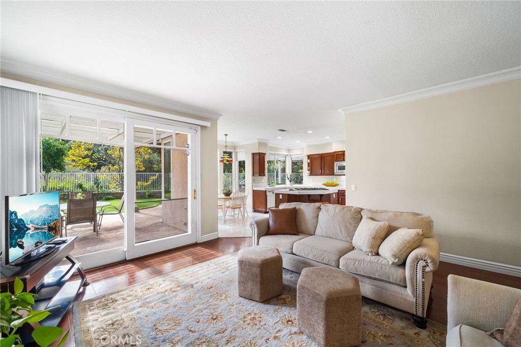 859 S Parkglen Place