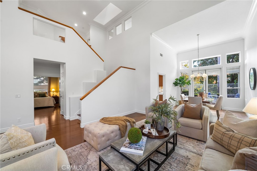 859 S Parkglen Place