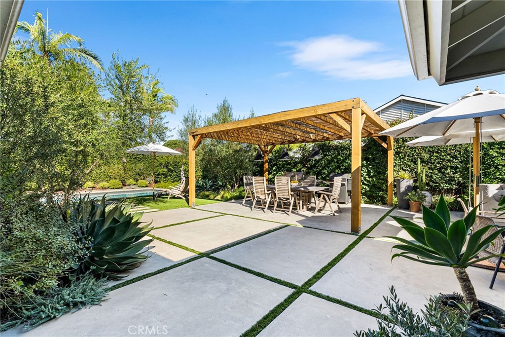 17601 Sherbrook Drive